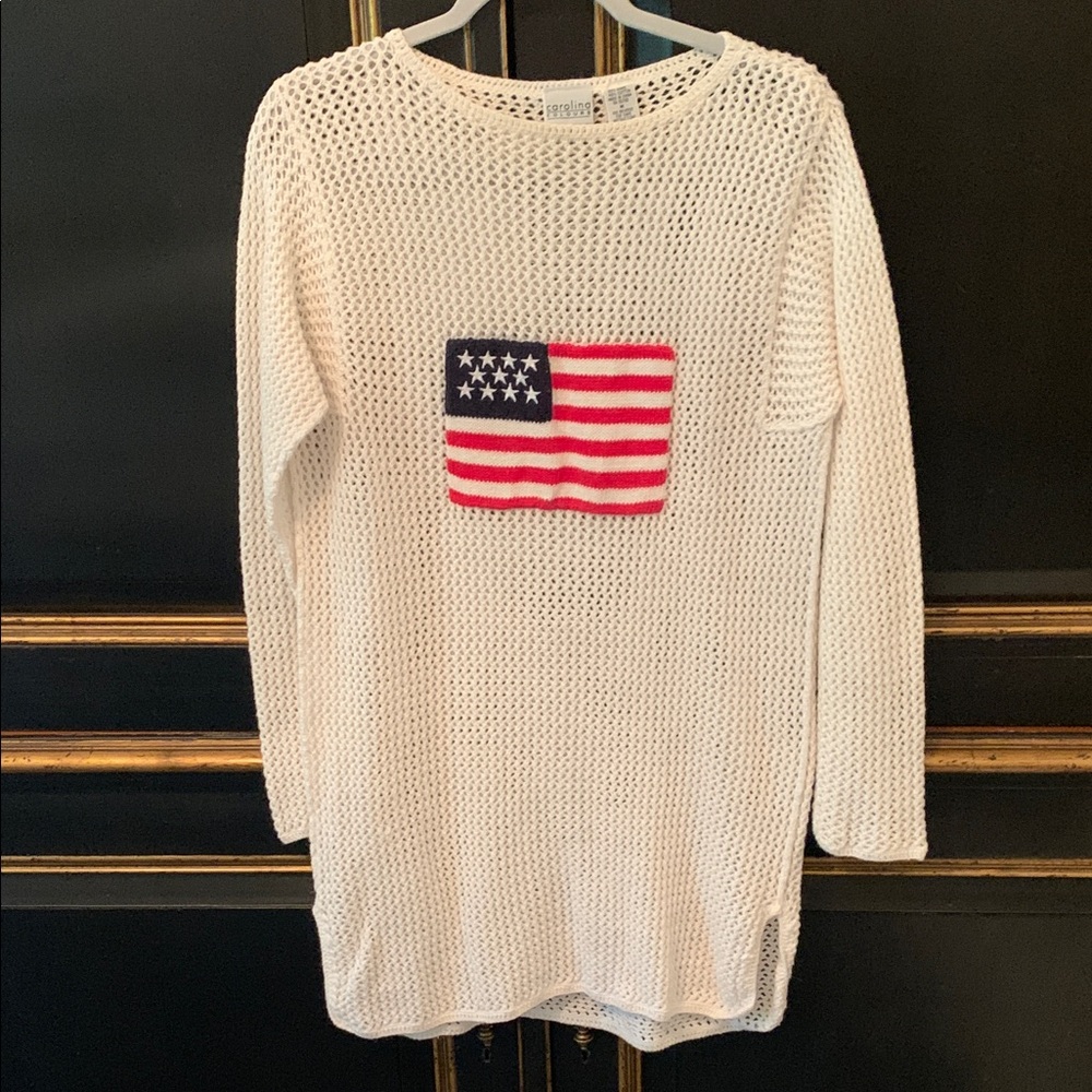 White Knit Sweater with knitted American Flag